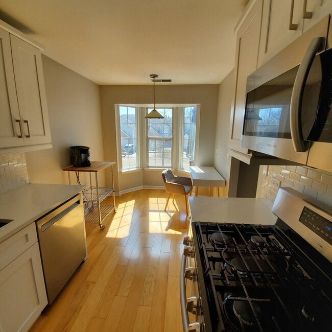 Foto del edificio - 122 White Branch Ct