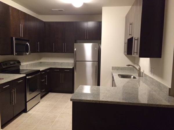 Foto principal - 200 Q St NE