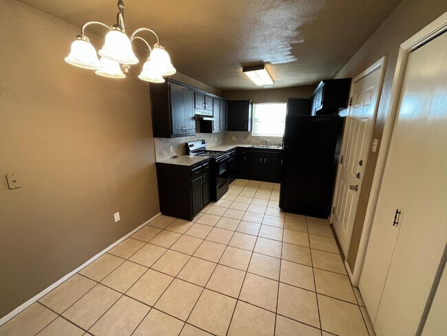 Building Photo - 7513 Avenue W