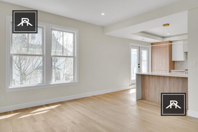 Building Photo - 4 bedroom in Brookline MA 02446