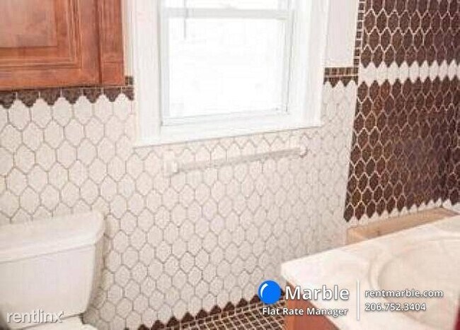 Foto del edificio - 3 br, 2 bath House - 156 Summit St