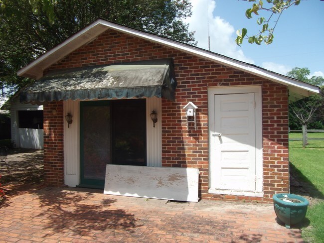 224 - 230 S Capitol Pky