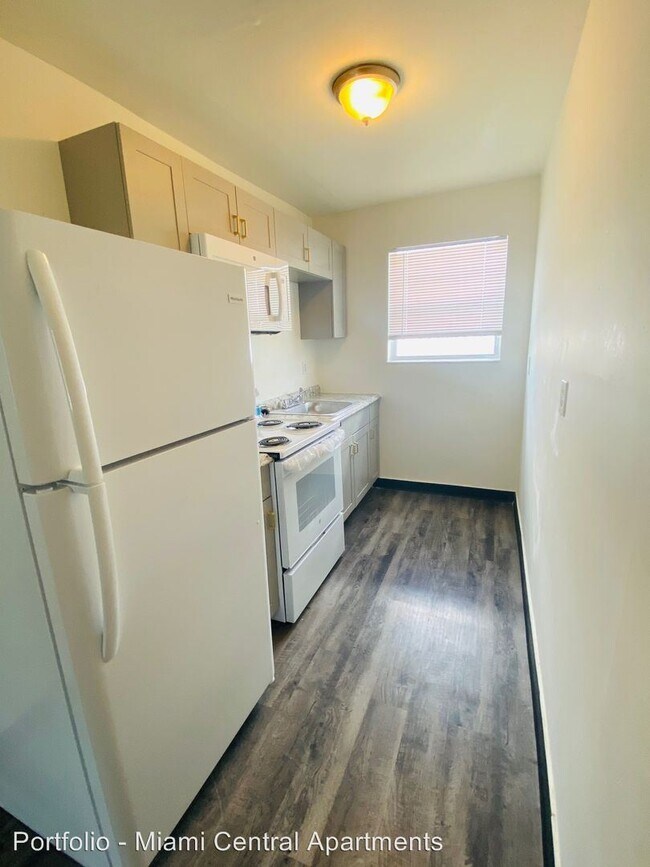 Foto del edificio - 560 NW 7th St