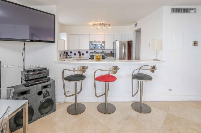 Foto del edificio - 1500 Bay Rd