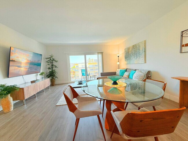 Foto del edificio - 3626 NE 168th St