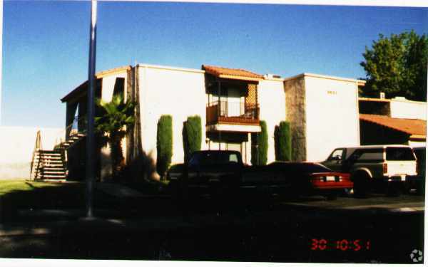 Building Photo - 3681 Ala Dr