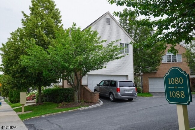 Building Photo - 1088 Smith Manor Blvd