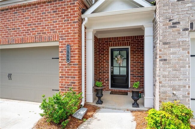 Building Photo - 2860 Boone Dr