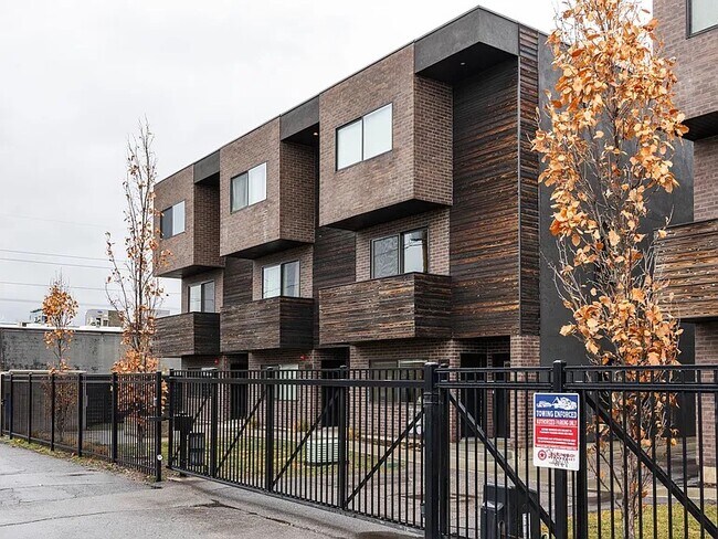Building Photo - 826 S West Temple