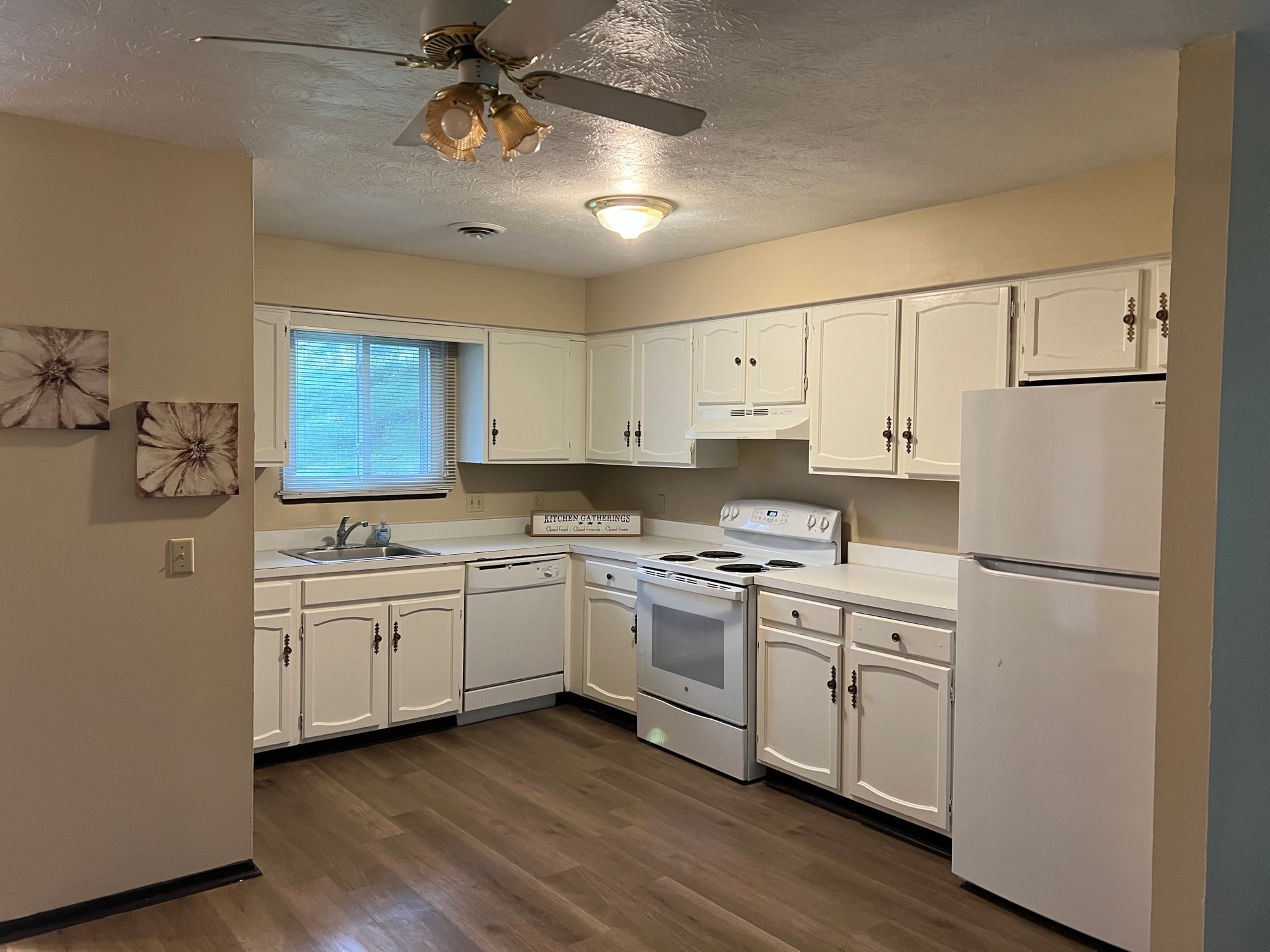3976 Granger Rd Medina, OH 44256 – photo 5