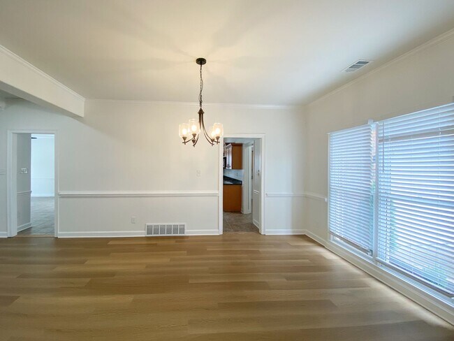 Building Photo - Gorgeous Home for Rent in Collierville Sch...