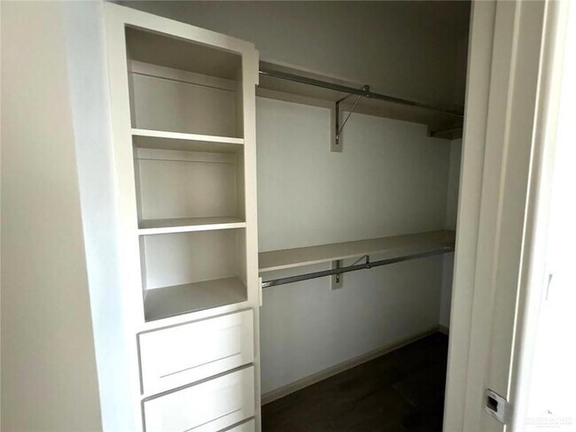 Foto del edificio - 7811 N 58th Ln