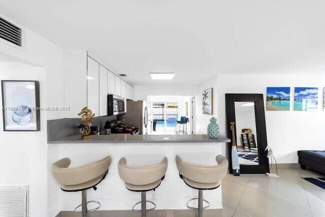 Foto del edificio - 2708 SW 47th St