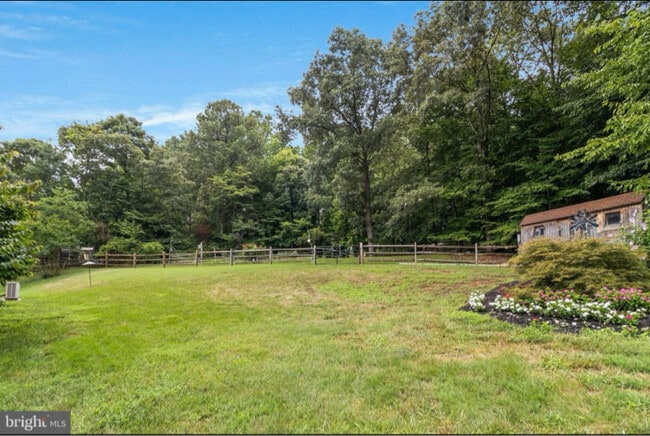 Building Photo - 509 Dogwood Ct