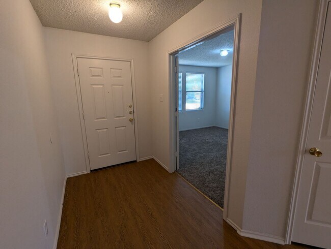 Building Photo - Spacious 4 Bedroom in Mansfield ISD