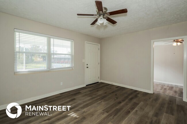 Building Photo - 6247 Bartholf Ave
