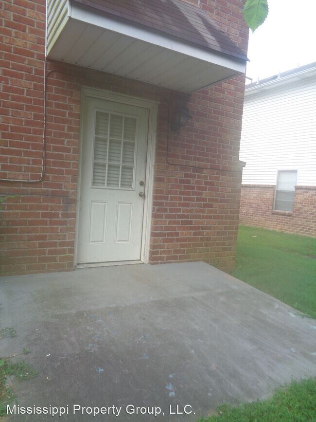 Foto del edificio - 2 br, 2.5 bath House - 2021 Dundee Street