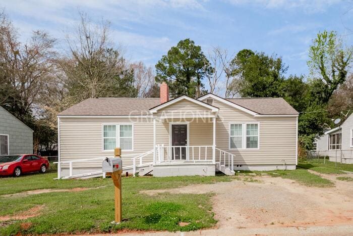 Primary Photo - 413 Chamlee Dr