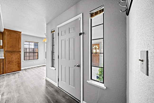 Building Photo - 7456 Santa Susana Way