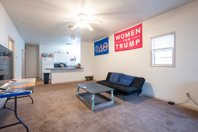 Living Room - 202 S Lowry St