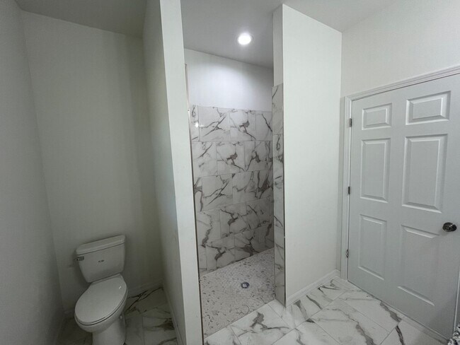 Building Photo - BRAND NEW HOME- MOVE IN READY 3 BEDROOM 2 ...