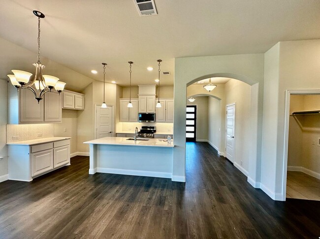 Foto del edificio - 2614 W Argyle Ln