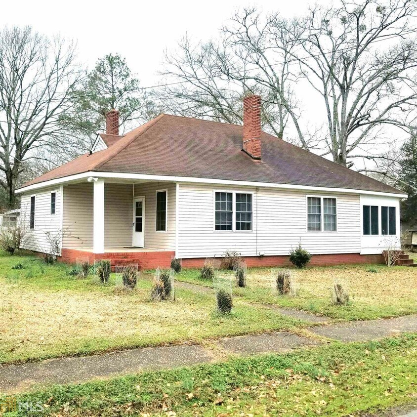 400 Lawrence St, Hogansville, GA 30230 House Rental in Hogansville