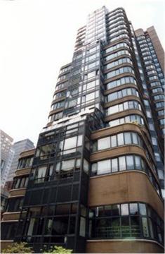 Primary Photo - 2000 Broadway