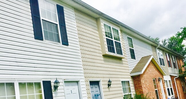 955 B - 955 B Townhome