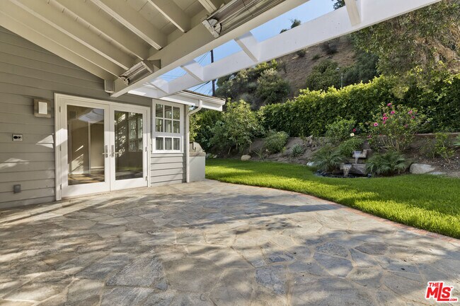 Foto del edificio - 1277 N Norman Pl