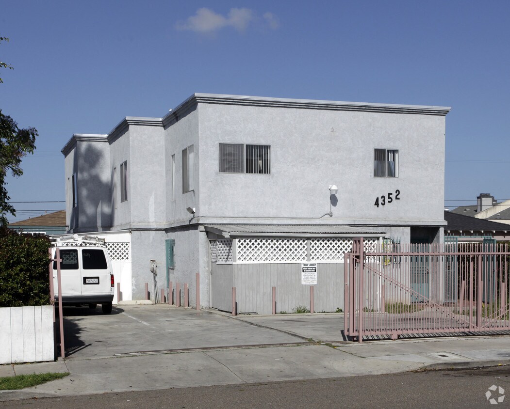 Primary Photo - 4352 Altadena Ave