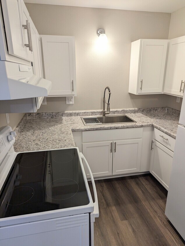 Foto principal - 307 W Main St