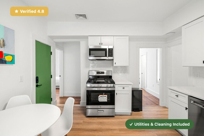 Photo - New RoostUp Furnished Private Bedroom with Private Bath in Dorchester, Boston! Apartment