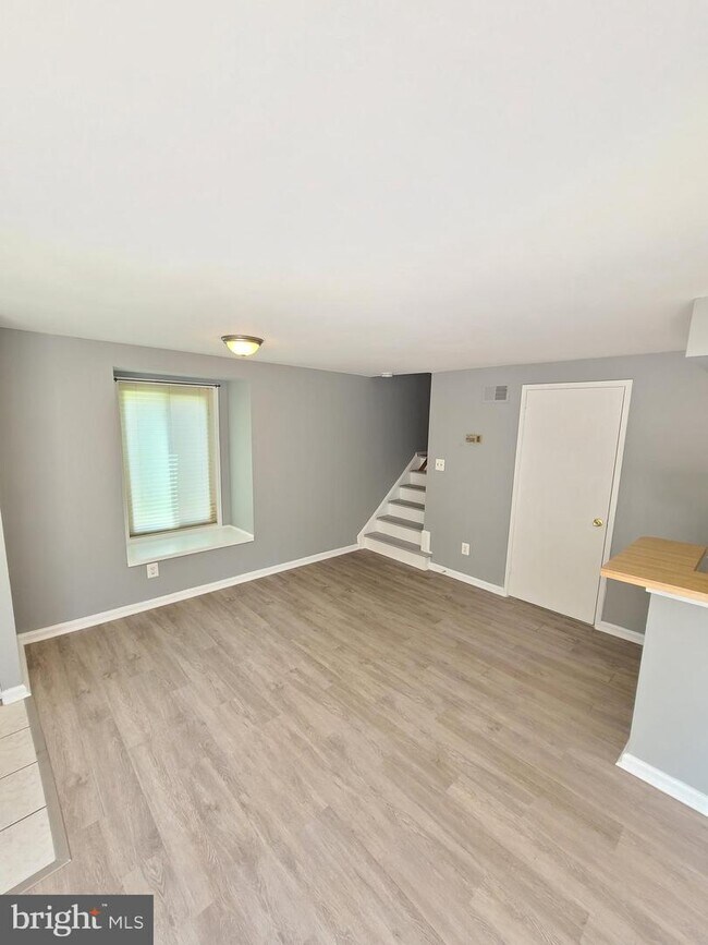Foto del edificio - 8715 Welbeck Way