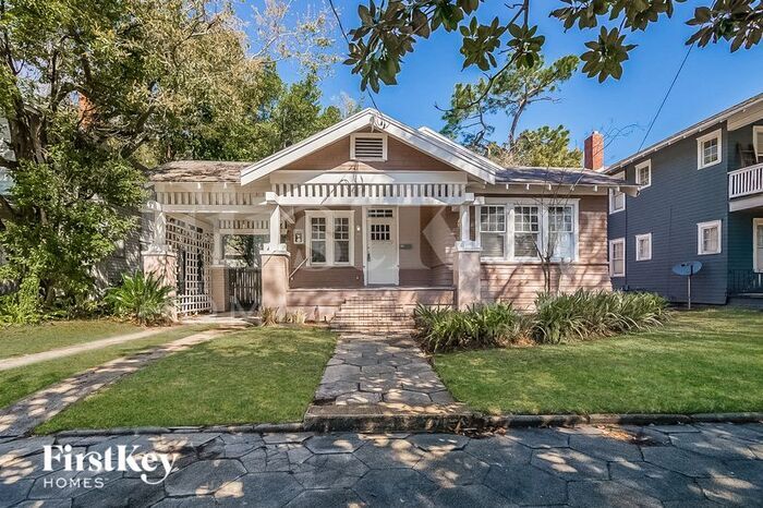 Primary Photo - 2111 Myra St