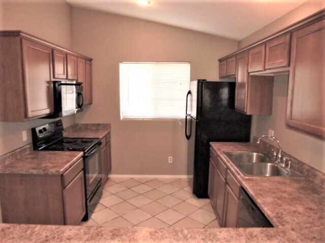 Foto del edificio - 7729 W Rancho Dr