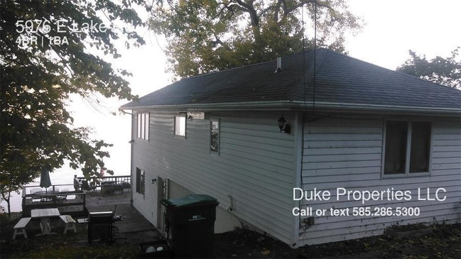 Building Photo - 5976 E Lake Rd
