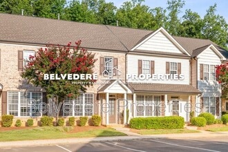 Building Photo - 67 Rhododendron Dr