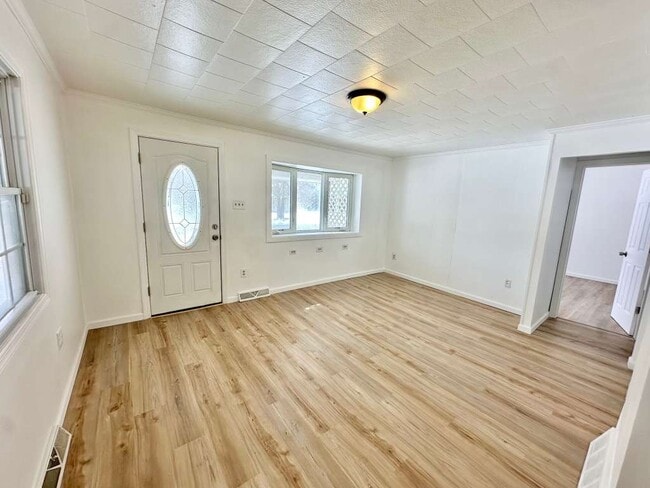 Building Photo - 114 Melini Ave