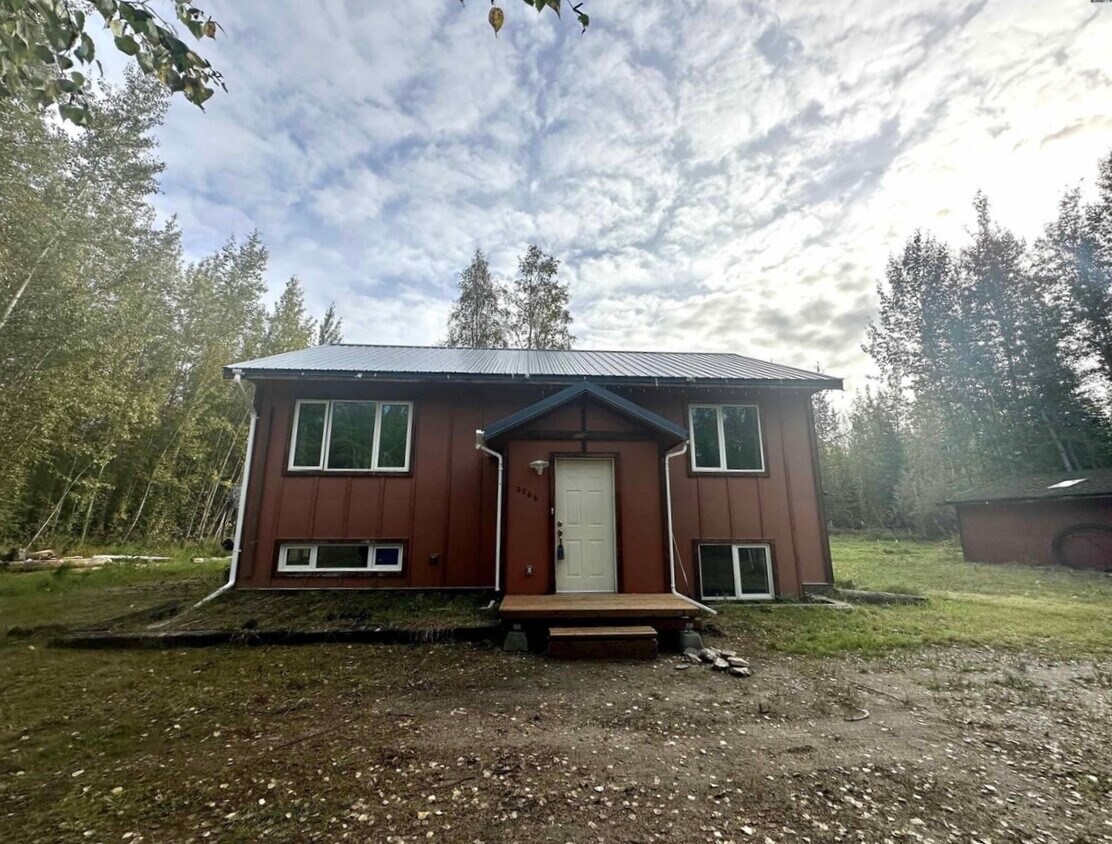 2266 Planters Ln, North Pole, AK 99705 House Rental in North Pole, AK