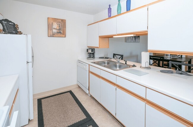 Foto del edificio - Fenton Estates Apartments