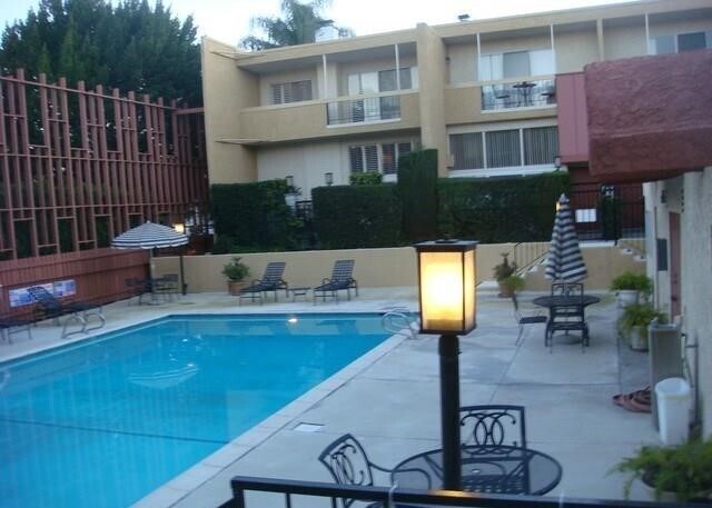 Foto del edificio - 5435 Yarmouth Ave