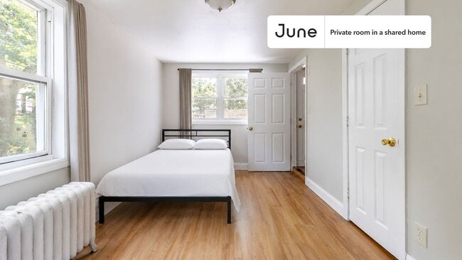 Building Photo - Room in Shared 9 bed/2 bath home in Brighton