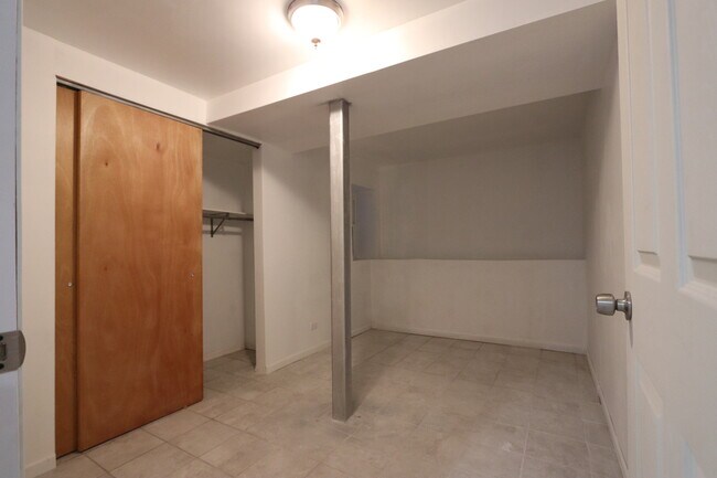 Foto del edificio - 4015 W Lexington St