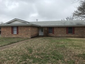 Building Photo - 148 Bowie Ln