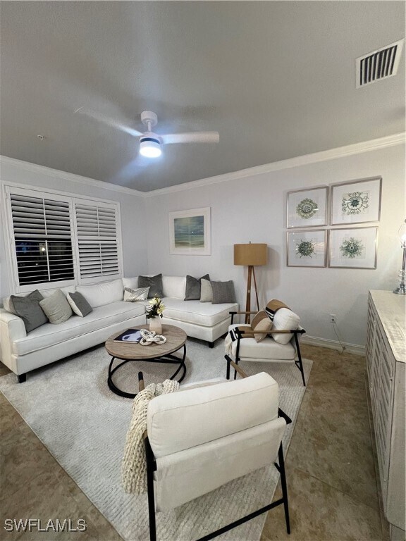 Building Photo - 9081 Albion Ln S