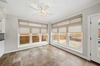 Building Photo - 2654 Milburn Dr