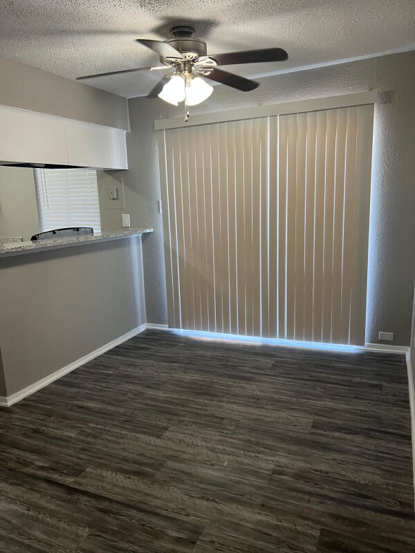 Foto del edificio - 3203 W Walnut Hill Ln