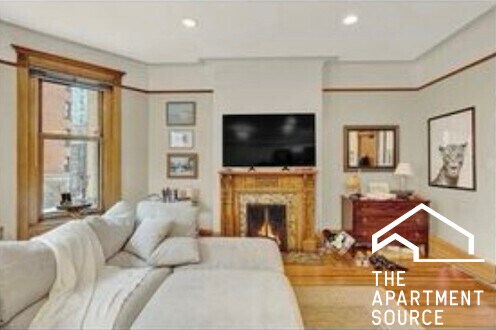 Foto principal - 33 E Division St