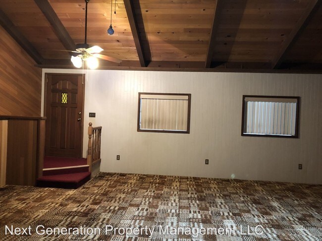 Foto del edificio - 38677 E Cedar Flat Rd